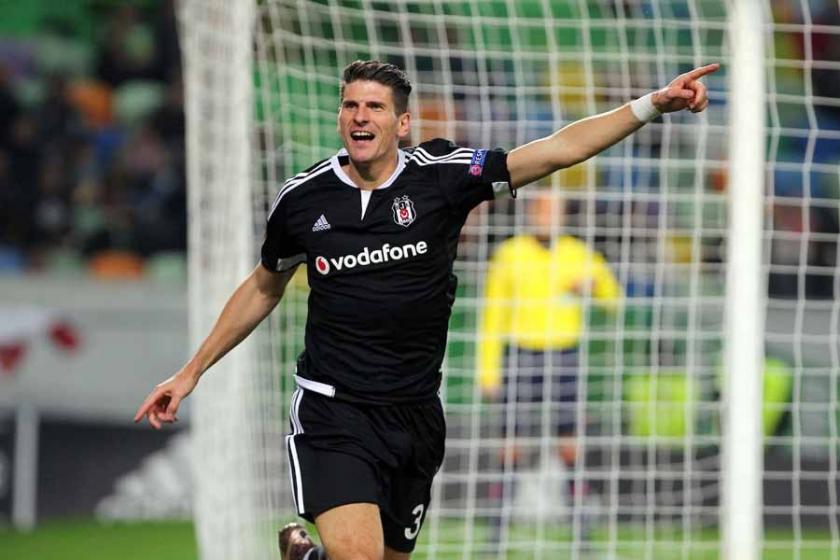 Mario Gomez, spor sayfalarının da şampiyonu oldu