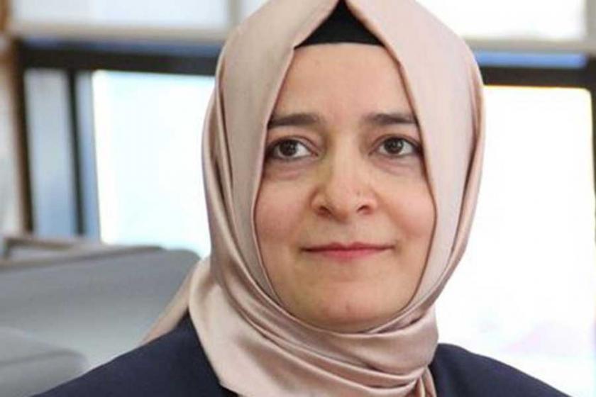 65. Hükümetin tek kadın bakanı Fatma Betül Sayan Kaya