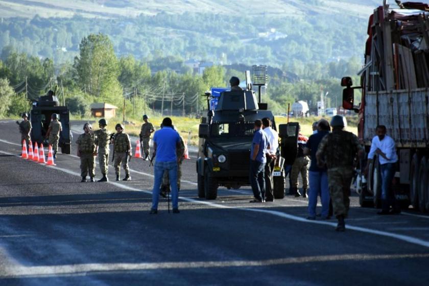 Zırhlı aracın geçişi sırasında patlama: 6 polis yaralı