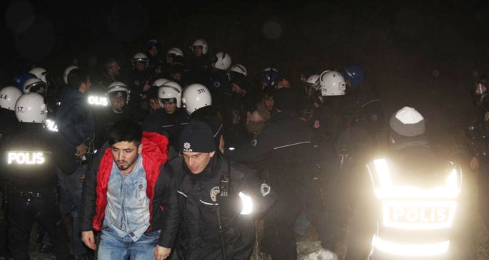 Erzurum’da ülkücü terörü: 50 öğrenci gözaltında