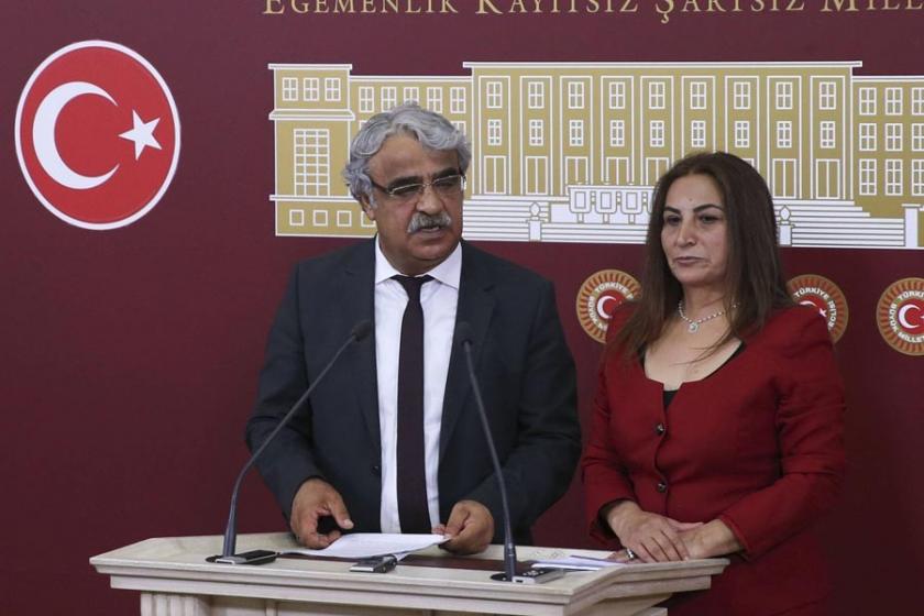 HDP’nin AYM için 52 imzaya  ihtiyacı var 