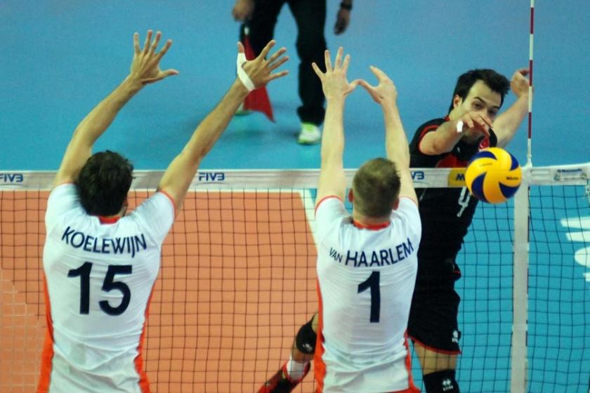 Erkekler Voleybol'da Türkiye Hollanda’yı 3-0 yendi