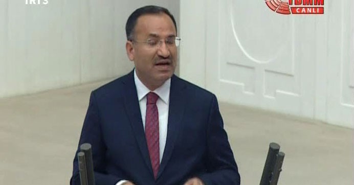 Bozdağ: Kimse 'AK Parti muhaliflerini ayıklıyor' diyemez