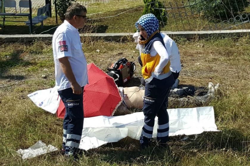 Otomobil çarpan inşaat işçisi öldü