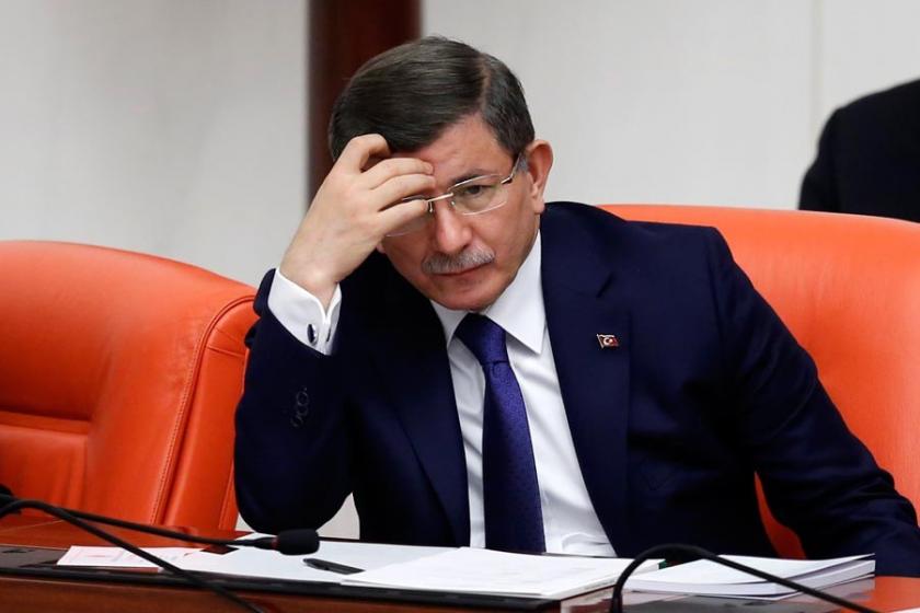 AKP ve MHP arasında Davutoğlu gerginliği