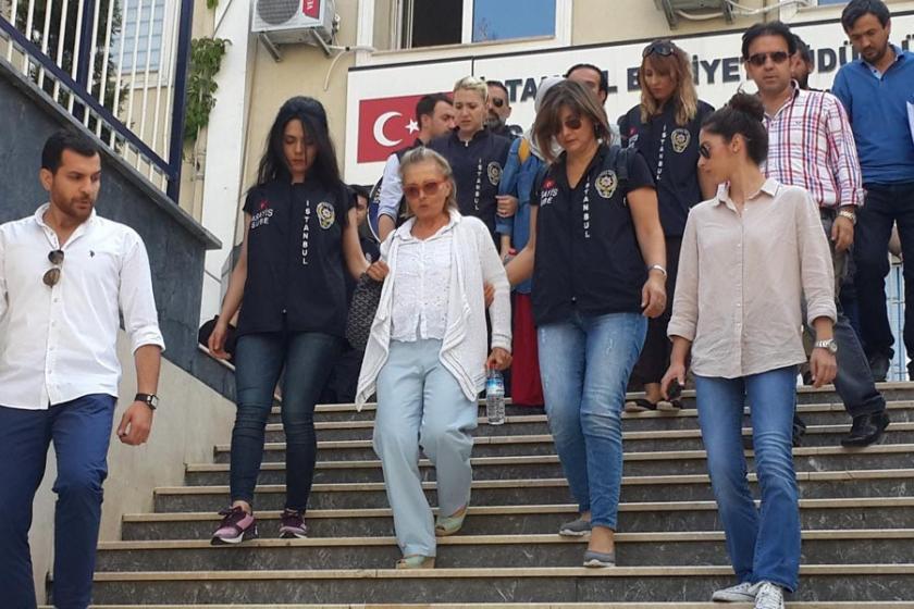 Gözaltındaki gazeteciler adliyeye getirildi
