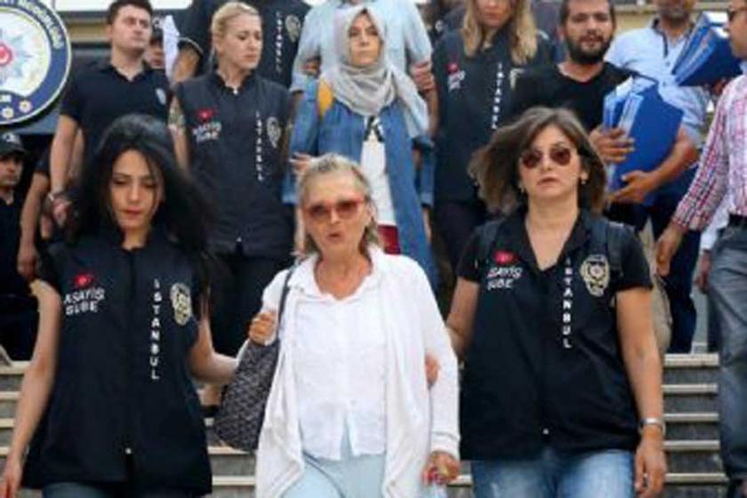 Nazlı Ilıcak ve Büşra Erdal dahil 17 gazeteci tutuklandı