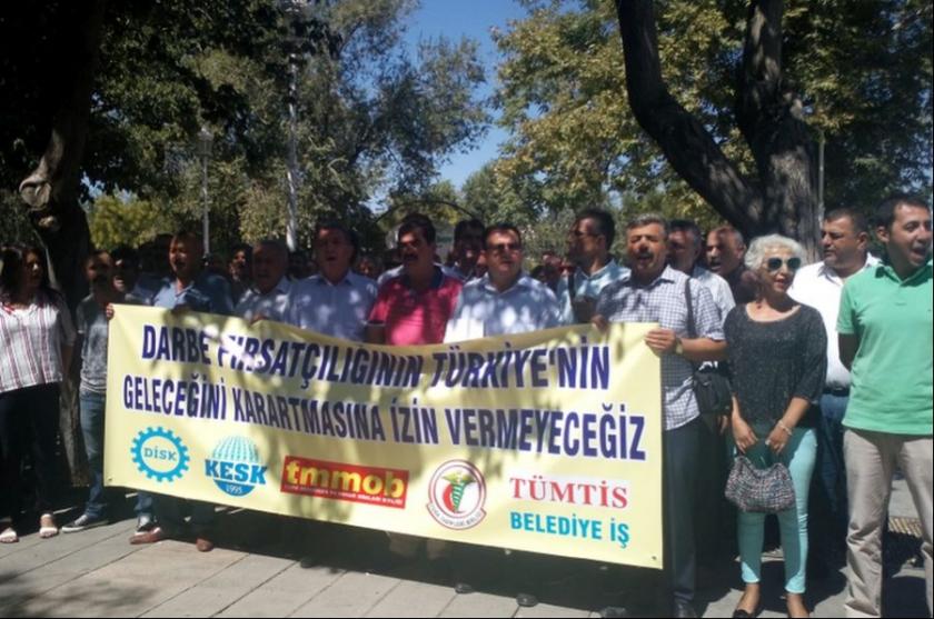 'Darbe fırsatçılığına izin vermeyeceğiz'