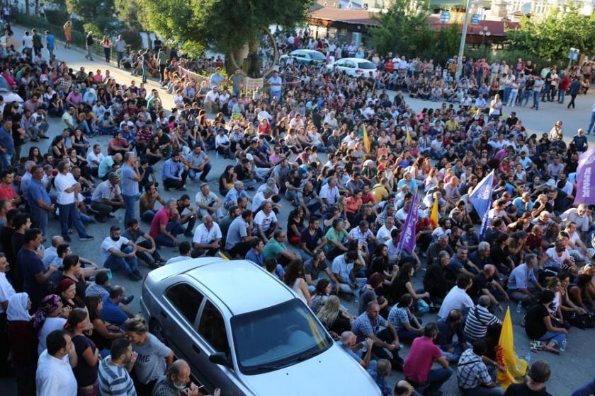 Dersim halkı öğretmenlerine sahip çıktı