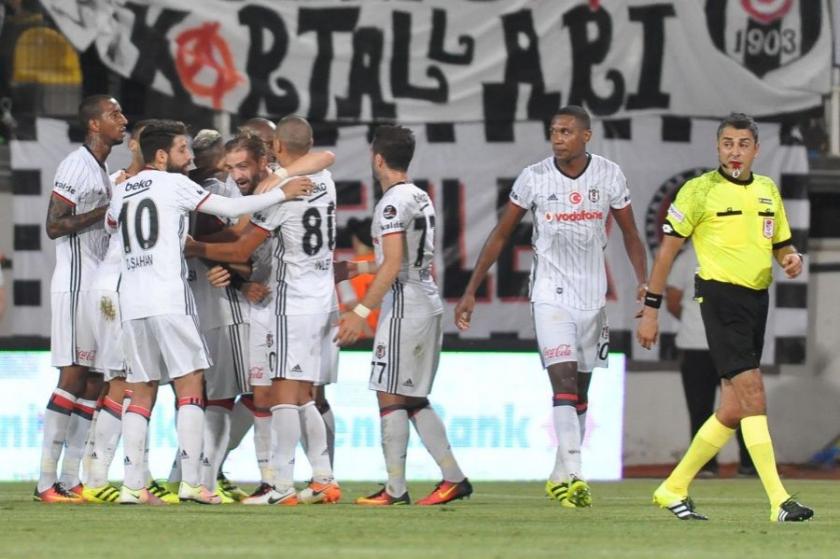 Beşiktaş, Akhisar'ı ilk kez deplasmanda yendi