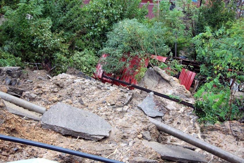 Zonguldak’ta heyelan: 1 ev yıkıldı, 6 ev boşaltıldı