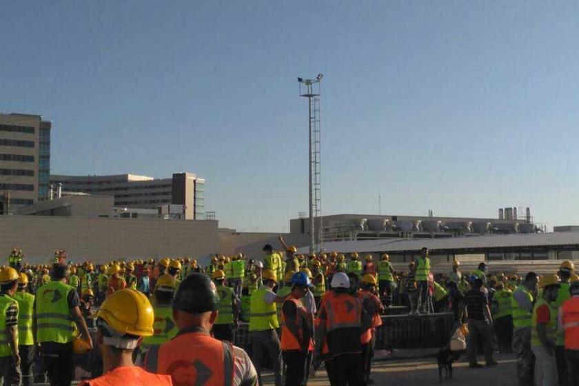 Mersin Şehir Hastanesi'nde işçiler iş bıraktı