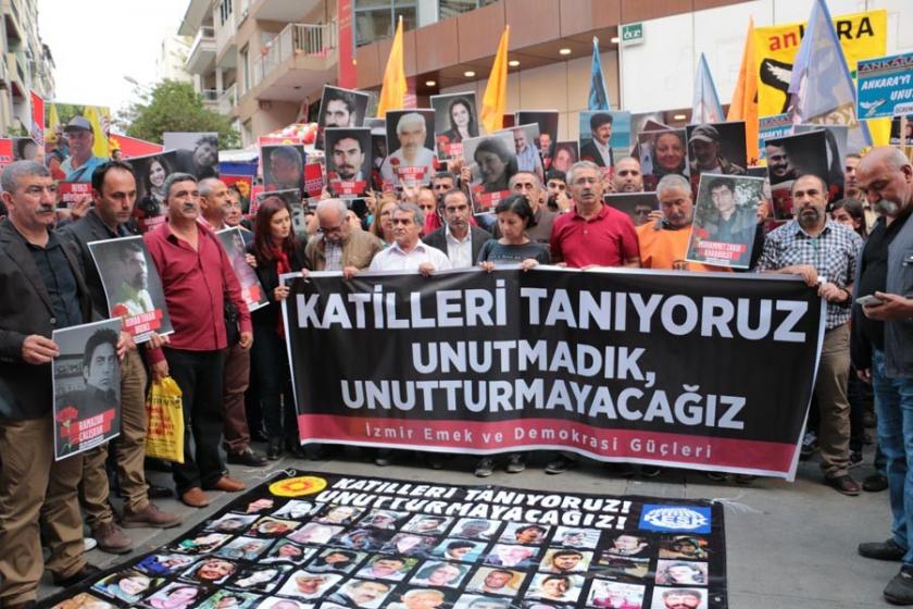 Ankara Katliamı'nda yaşamını yitirenler İzmir'de anıldı
