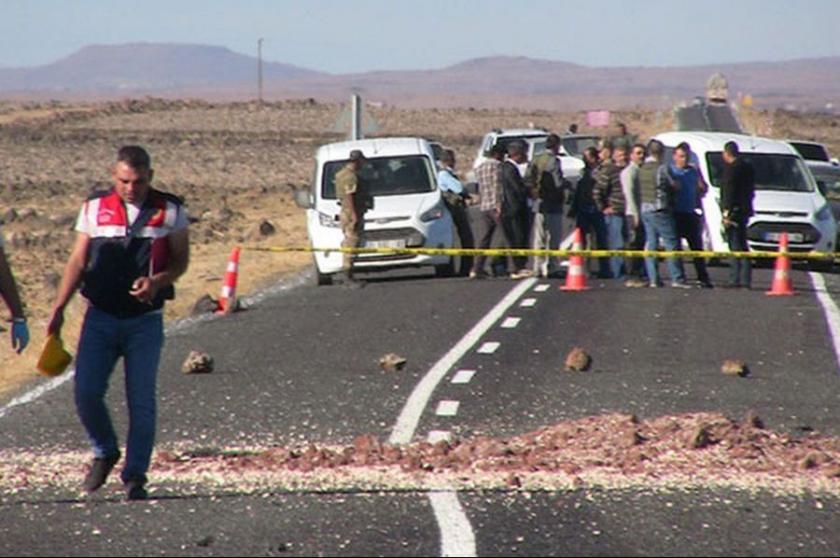 Viranşehir'de askeri araca yönelik bombalı saldırı