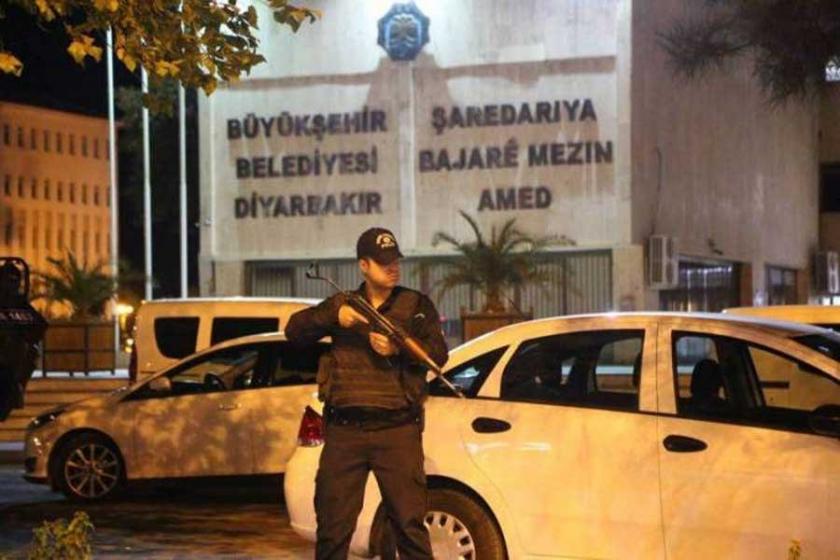 Diyarbakır’da belediye çalışanlarına da polis saldırdı