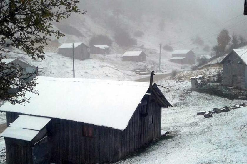 Sakarya ve Kocaeli'nin yüksek kesimlerine kar yağdı