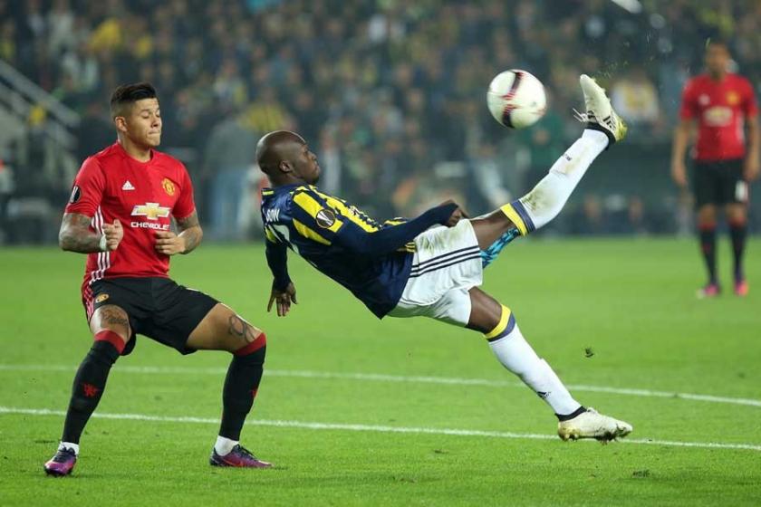 Fenerbahçe, Manchester United'ı 2-1 yendi