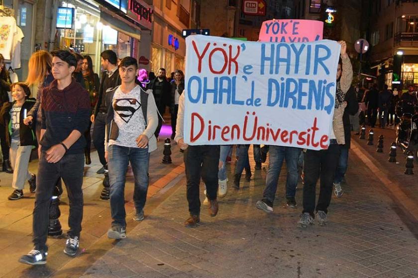 Kadıköy’de YÖK protestosu