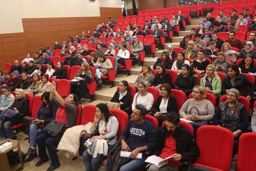 Ege Üniversitesi’nde taşeron işçiler ilk TİS’ini imzaladı