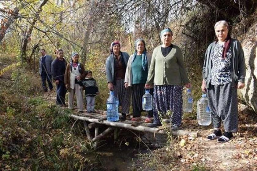 Yıl olmuş 2016, hâlâ içme suyu ve yol sorunu yaşanıyor