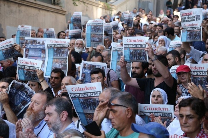 12 gazeteci yine ‘sanık’ sandalyesinde