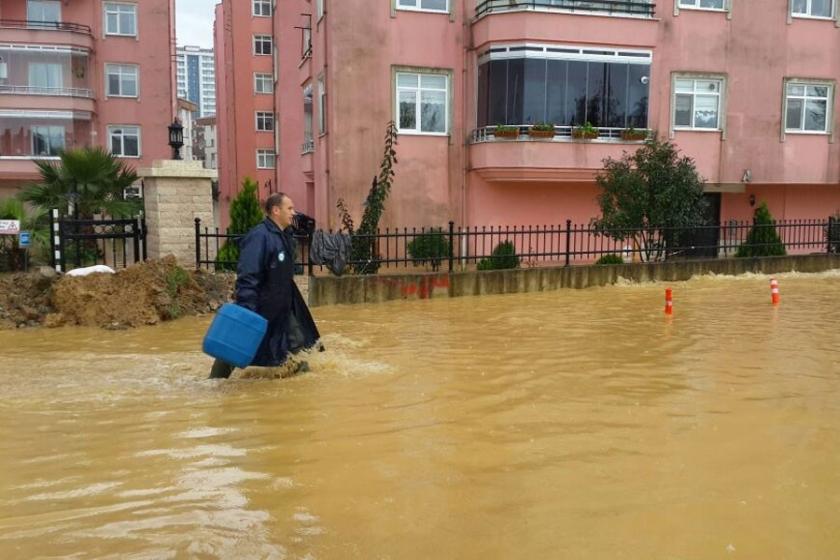 Ordu’da sağanak yağmurda evleri su bastı
