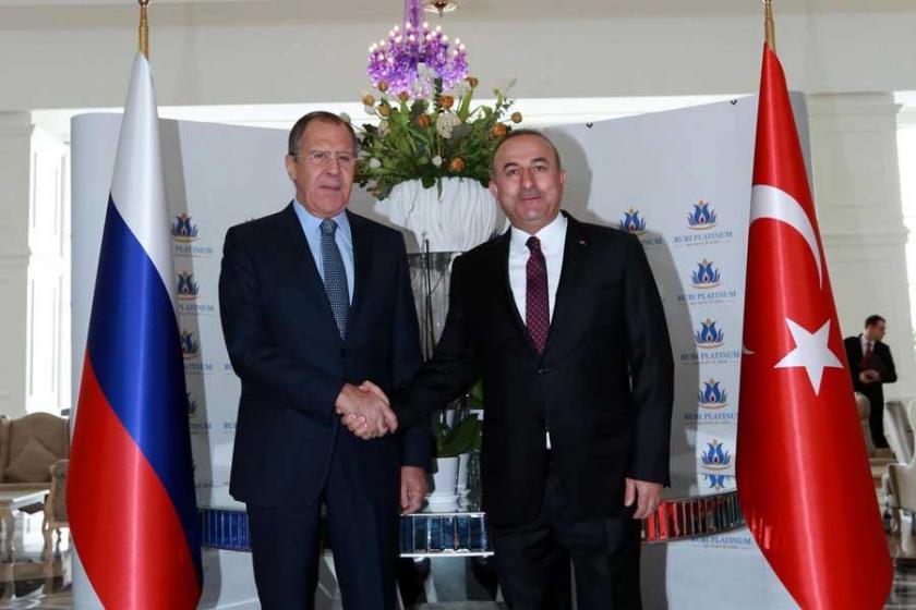 Çavuşoğlu, Rus mevkidaşı Lavrov'la görüştü