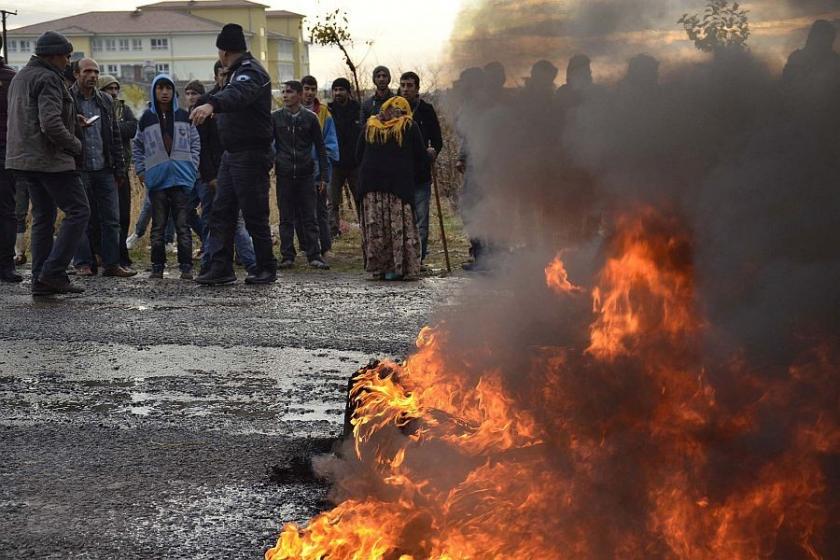 Siverek'te elektrik kesintileri protesto edildi