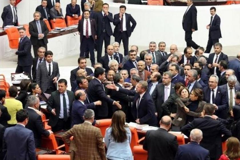 Meclis'te HDP'li ve AKP'li vekiller arasında kavga çıktı