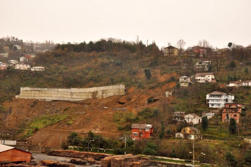 Zonguldak'ta heyelan nedeniyle 11 ev tahliye edildi