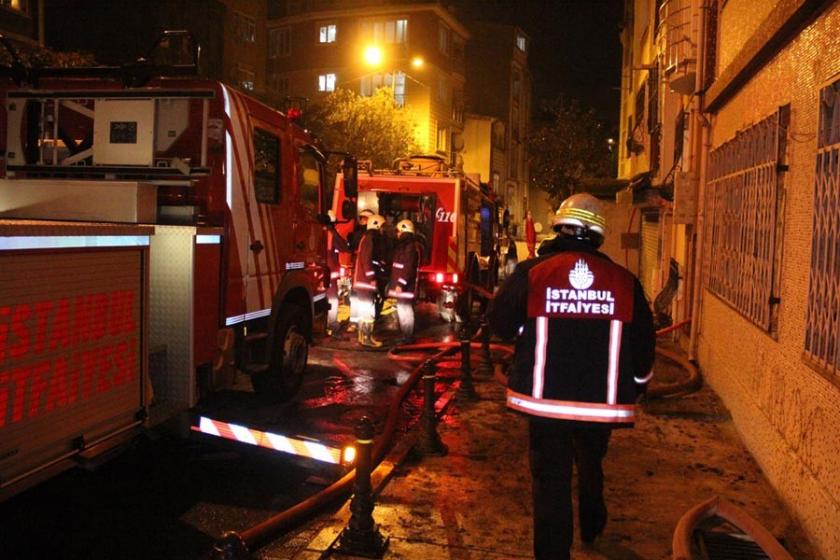 Beyoğlu'da 6 katlı binada yangın çıktı