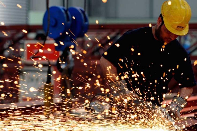 Sanayi üretimi beklentinin altında kaldı