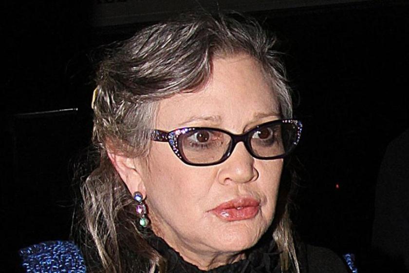 Aktris Carrie Fisher uçakta kalp krizi geçirdi