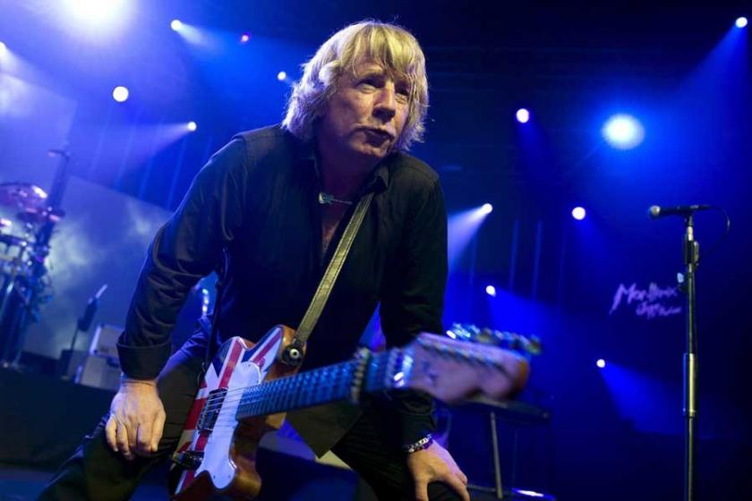 Status Quo gitaristi Rick Parfitt yaşamını yitirdi