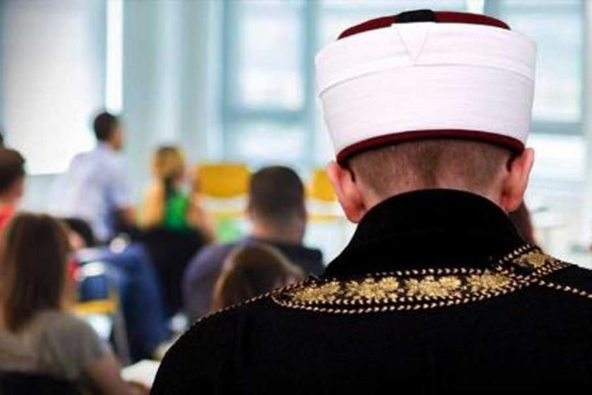 Valiliklere imam hatip açma yetkisi veren yönetmelik iptal