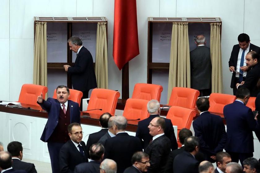 AKP  oylamanın ilk turunu pazar günü bitirmeyi planlıyor