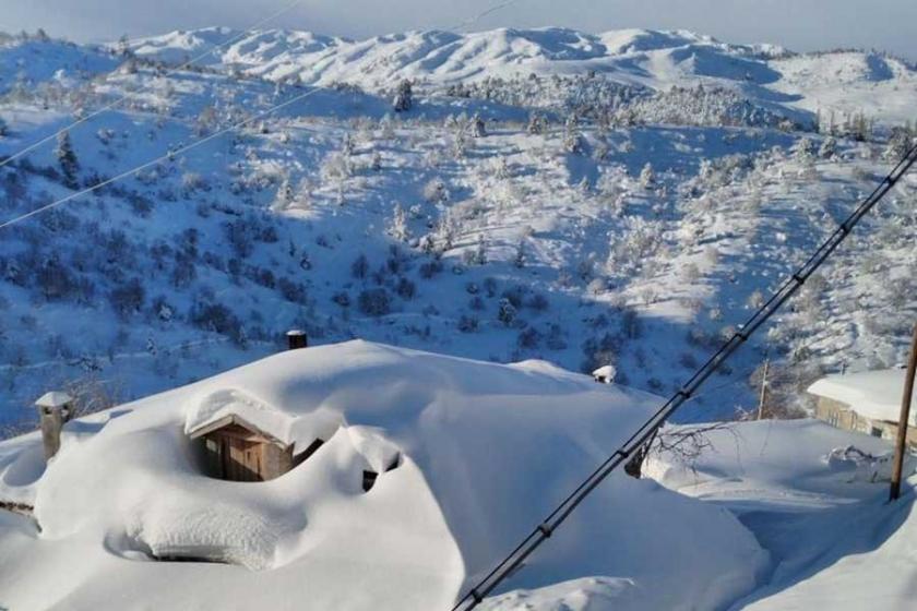 Konya'da kar kalınlığı 2,5 metreye ulaştı