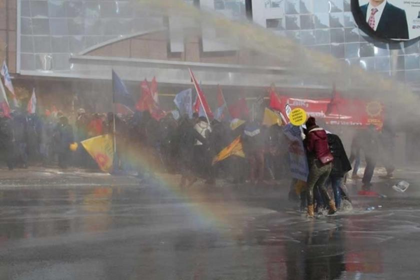 İzmir'de 'Laik ve bilimsel eğitim' isteyenler yargılanıyor