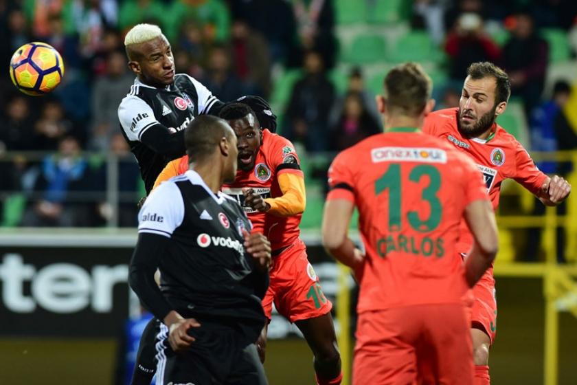 Aytemiz Alanyasporu’u 4-1 yenen Beşiktaş evine lider dönüyor