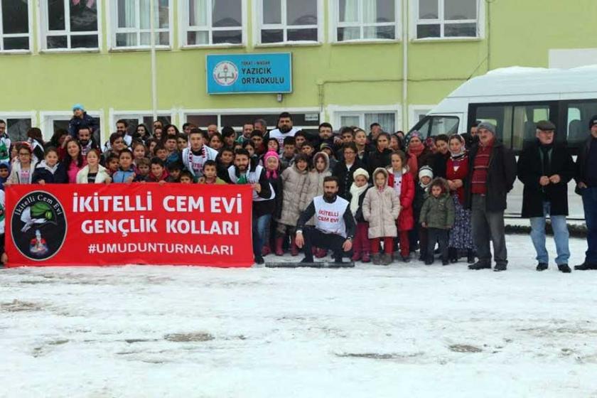 İkitelli Cem Evi Gençlik Kolları çocukları sevindirdi