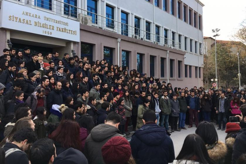 ‘Cübbeler çiğnenmekle değerini yitirmez!’