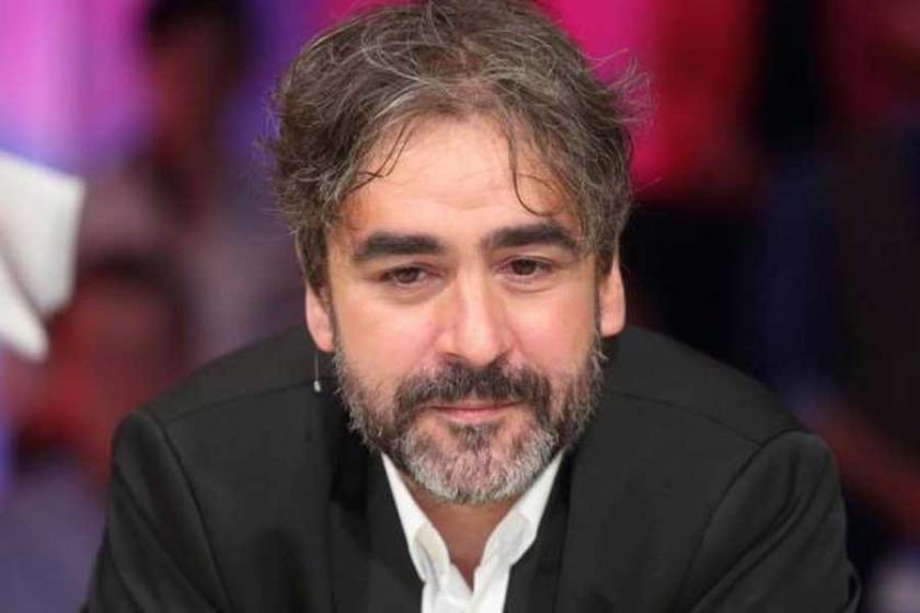 Gazeteci Deniz Yücel'in gözaltı süresi uzatıldı