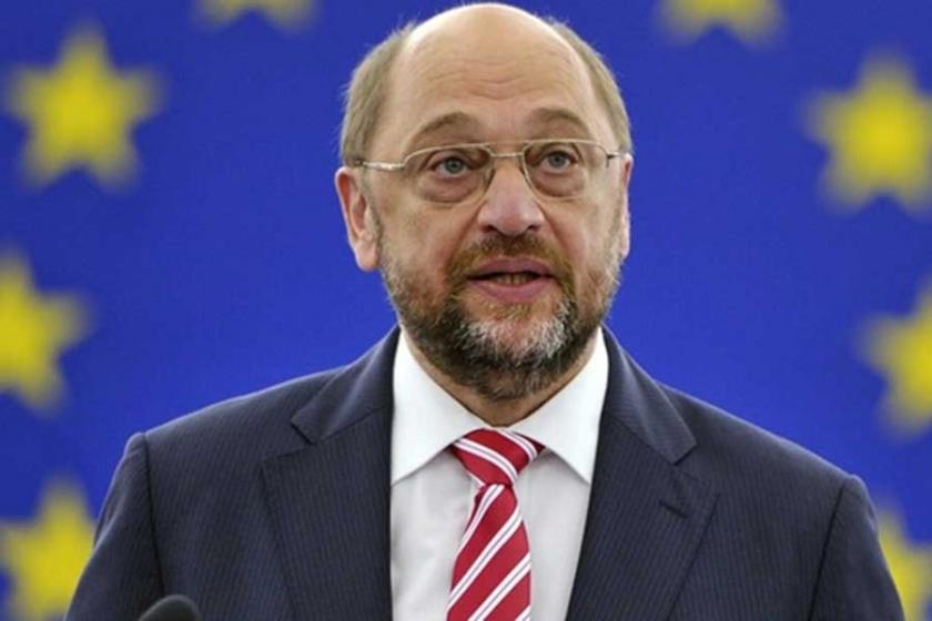 Schulz: Almanya'da idam referandumu düzenlenemez