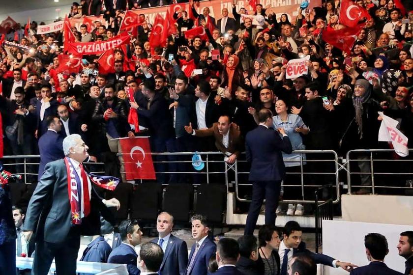 AKP referandum kampanyasına eskiler katılmadı