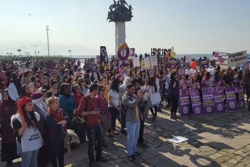 İzmir’de 8 Mart coşkusu: Kadın düşmanı politikalara Hayır!