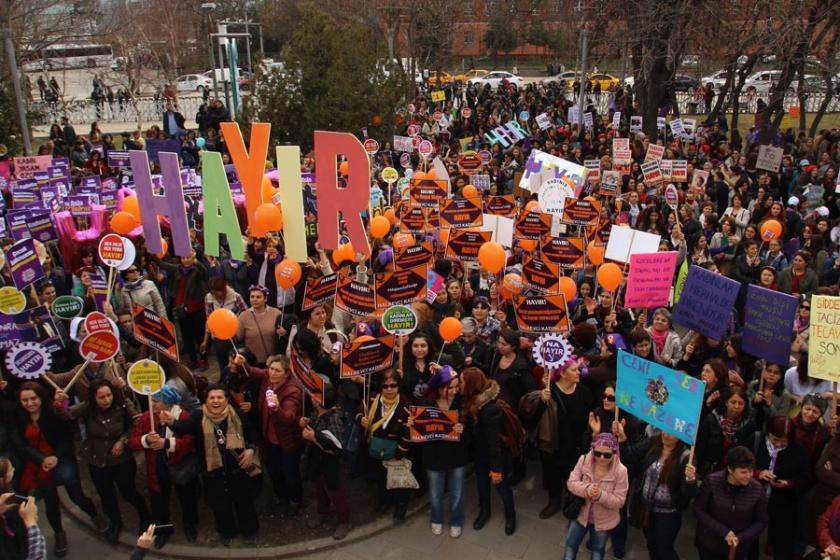 ‘Tüm Hayır’larımızı birleştirerek meydanlara çıktık’