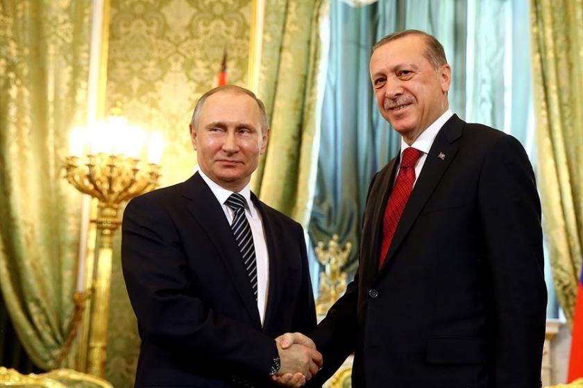 Erdoğan Putin ile telefonla görüştü