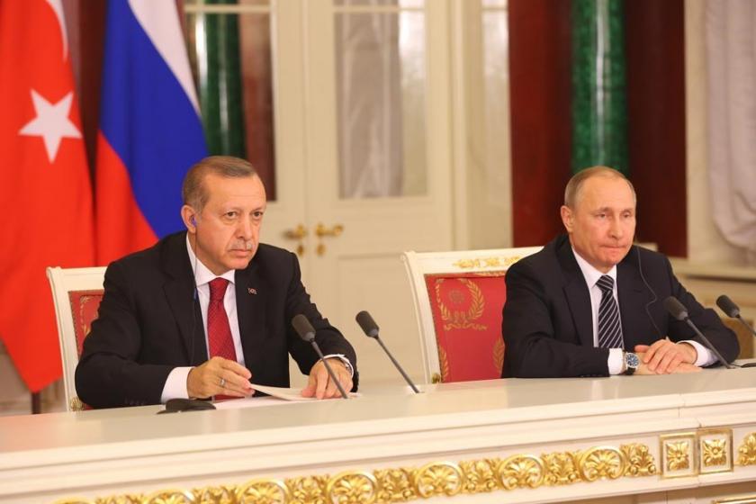 Erdoğan ile Putin telefonda görüştü 