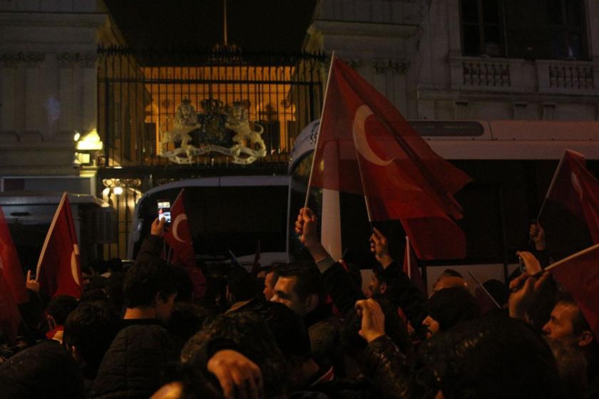 Hollanda Başkonsolosluğu önünde eylem