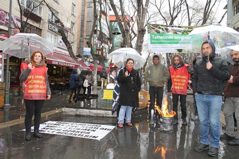 Nuriye Gülmen ve Semih Özakça’ya destek